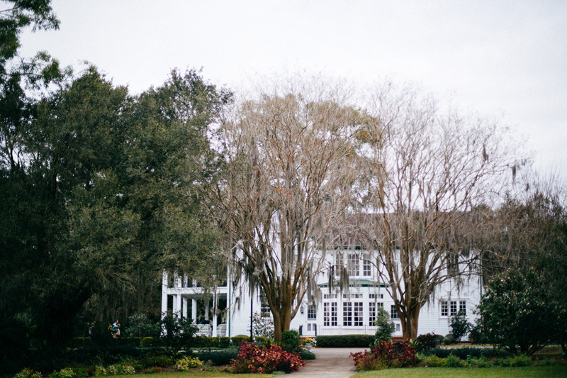 intimate garden wedding: white house